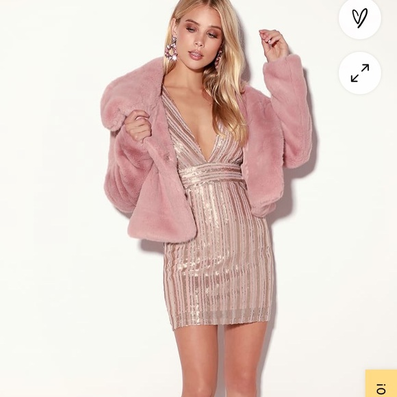 Shimmery Love Punch dress 💓 - Picture 5 of 7